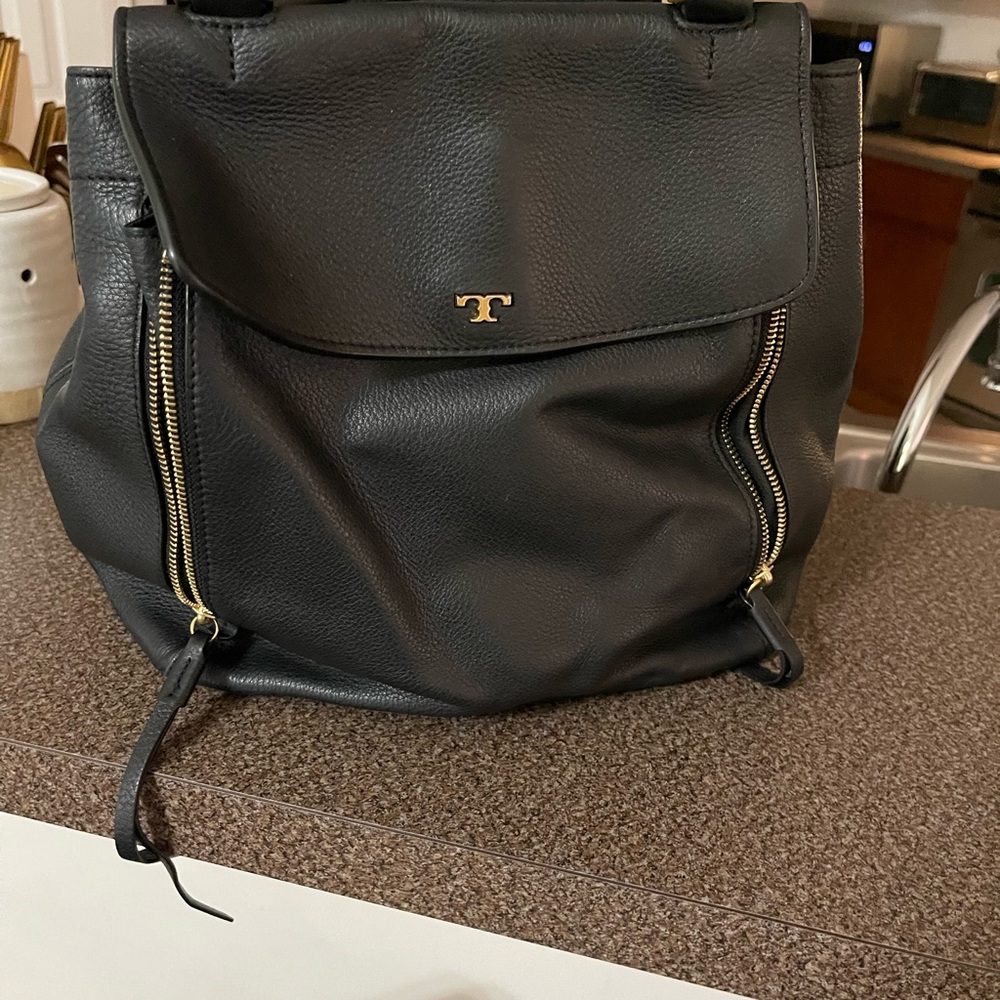 Tory Burch Pebble leather
